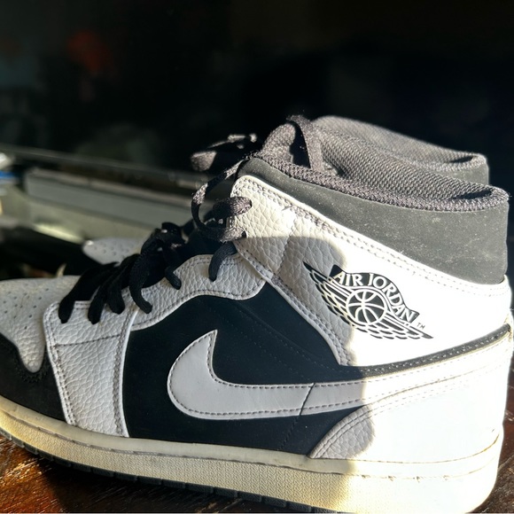 The Air Jordan 1 Mid White Black is a mid-top sneaker used some life left - Picture 7 of 12
